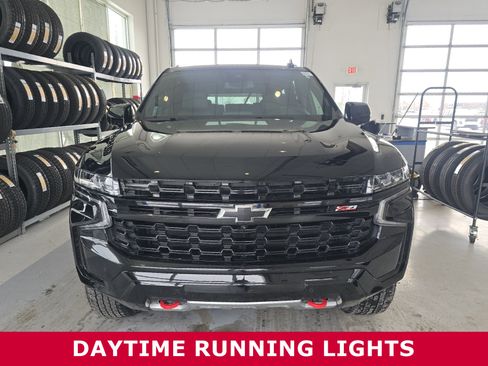 Used 2024 Chevrolet Tahoe Z71 w/ Luxury Package image 2