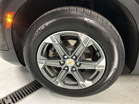 Used 2024 Chevrolet Blazer LT w/ Convenience Package image 9