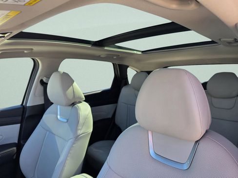 New 2026 Hyundai Tucson Limited image 16
