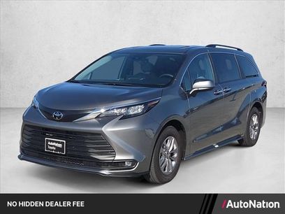 Used 2026 Toyota Sienna XLE