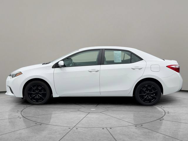 Certified 2016 Toyota Corolla LE FWD image 3