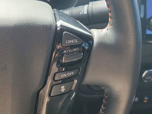 Used 2022 Nissan Frontier PRO-4X image 27