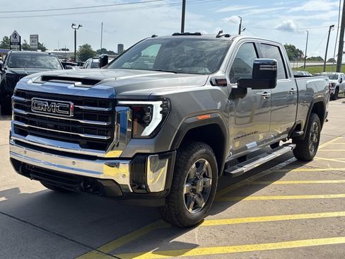 New 2026 GMC Sierra 2500 SLT w/ SLT Premium Package AWD/4WD image 9