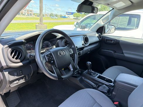 Used 2021 Toyota Tacoma SR w/ SX Package AWD/4WD image 10