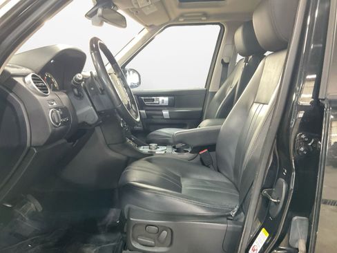 Used 2015 Land Rover LR4 HSE image 9