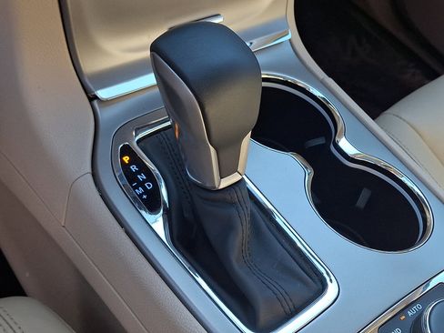 Used 2019 Jeep Grand Cherokee Limited w/ Trailer Tow Group IV image 15