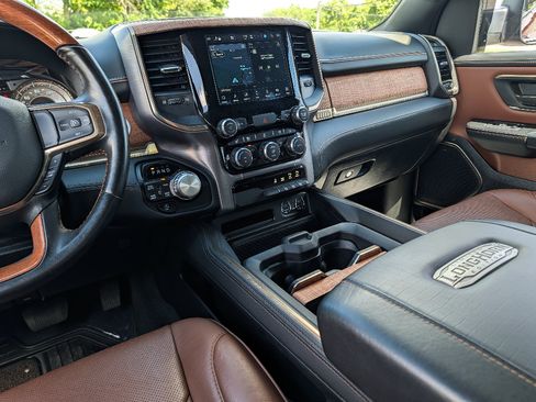 Used 2022 RAM 1500 Limited w/ Body Color Bumper Group AWD/4WD image 24