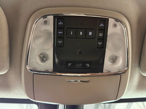 Used 2016 Jeep Grand Cherokee Summit w/ Platinum Series Group AWD/4WD image 37