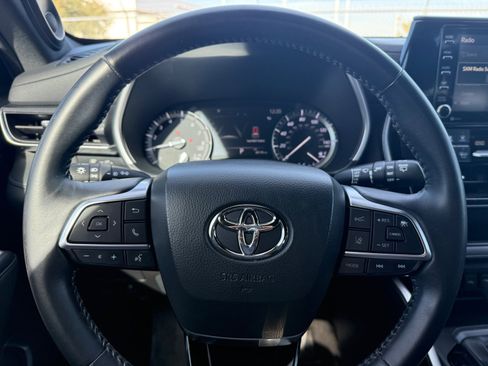 Used 2021 Toyota Highlander XSE image 27