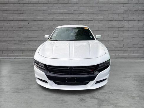 Used 2018 Dodge Charger R/T w/ Plus Group RWD image 10