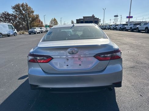 Used 2024 Toyota Camry LE image 6
