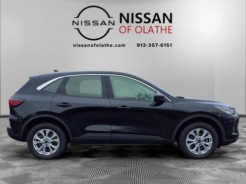 Used 2024 Ford Escape Active image 30