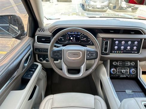 Used 2021 GMC Yukon Denali w/ Denali Premium Package AWD/4WD image 27