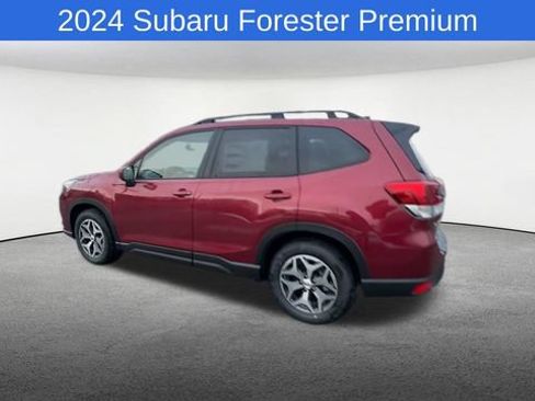 Used 2024 Subaru Forester Premium AWD/4WD image 7