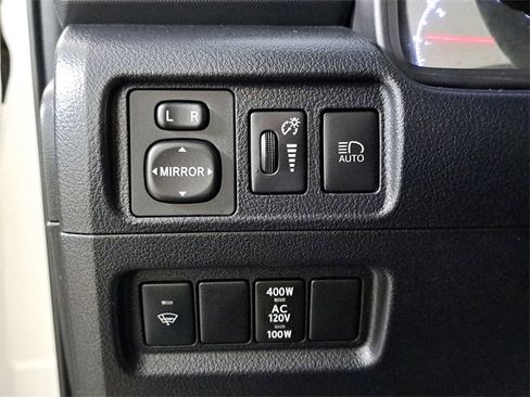 Used 2021 Toyota 4Runner SR5 Premium image 24