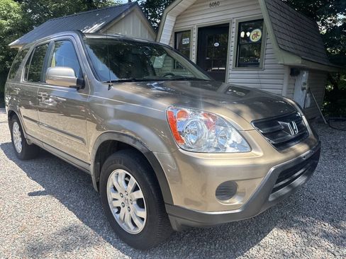 Used 2005 Honda CR-V EX image 3