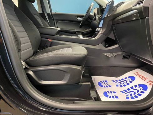 Used 2024 Ford Edge SE image 46