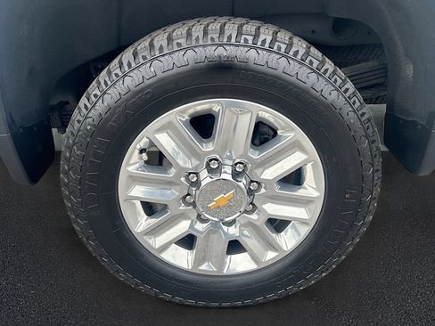 Used 2024 Chevrolet Silverado 2500 High Country AWD/4WD image 32