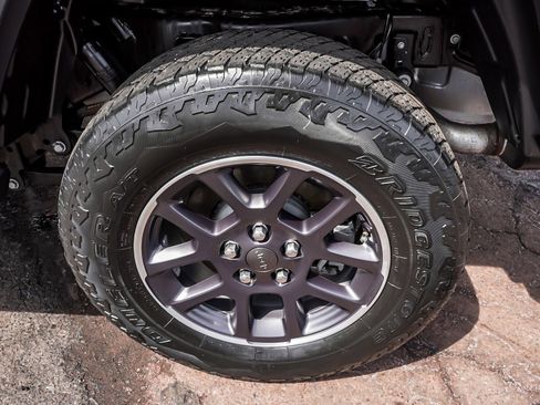 Used 2021 Jeep Gladiator Overland w/ Popular Equipment Package AWD/4WD image 7