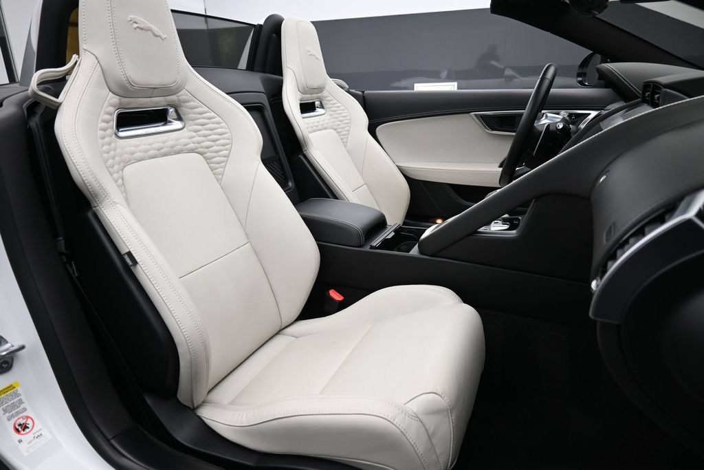 Used 2023 Jaguar F-TYPE R-Dynamic AWD/4WD image 22