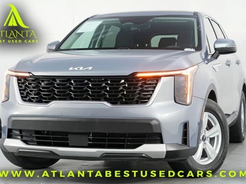 Used 2024 Kia Sorento LX image 1