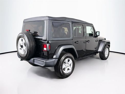 Used 2022 Jeep Wrangler Unlimited Sport AWD/4WD image 7