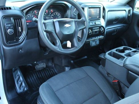 Used 2020 Chevrolet Silverado 1500 W/T image 11