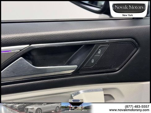 Used 2023 Volkswagen Tiguan SE R-Line AWD/4WD image 16