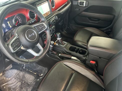 Used 2021 Jeep Gladiator Rubicon AWD/4WD image 11