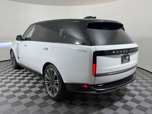 New 2026 Land Rover Range Rover Long Wheelbase SE AWD/4WD image 3