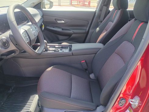 New 2026 Nissan Sentra SR w/ Floor Mat Package FWD image 21