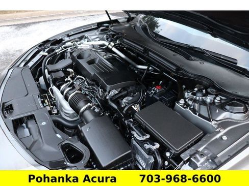 Certified 2025 Acura TLX w/ Technology Package image 33