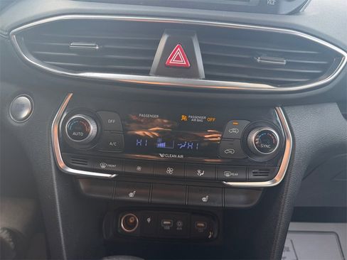 Used 2020 Hyundai Santa Fe SEL w/ Convenience Package image 22