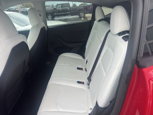 Used 2023 Tesla Model Y Long Range AWD/4WD image 19