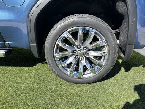 New 2026 GMC Sierra 1500 Denali image 9