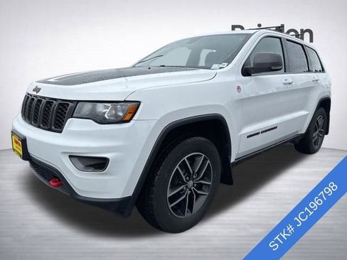 Used 2018 Jeep Grand Cherokee Trailhawk image 3