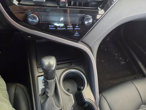 Used 2023 Toyota Camry SE FWD image 32