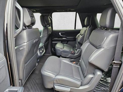 New 2026 Ford Expedition Max Platinum AWD/4WD image 16