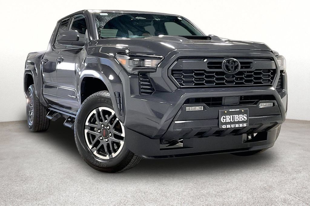 Used 2025 Toyota Tacoma TRD Sport RWD image 1