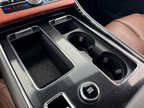 Used 2023 Lincoln Aviator Reserve w/ Equipment Group 201A image 31