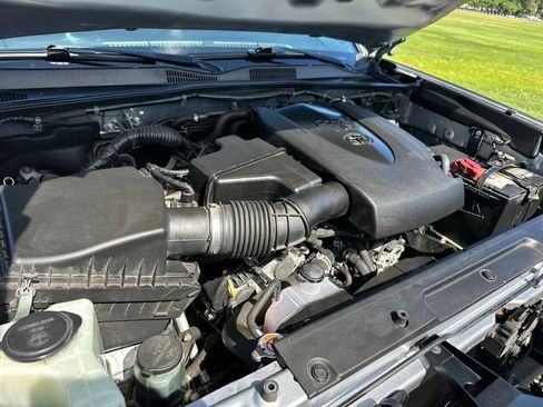 Used 2020 Toyota Tacoma TRD Off-Road image 20