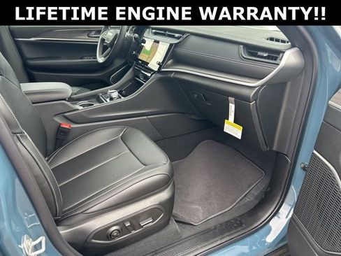 New 2026 Jeep Grand Cherokee Limited w/ Luxury Tech Group II image 48