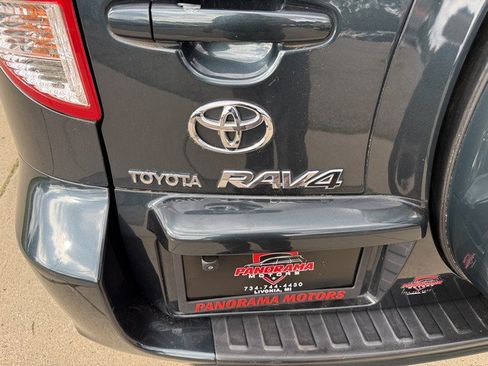 Used 2009 Toyota RAV4 Sport w/ Sport Extra Value Pkg FWD image 37