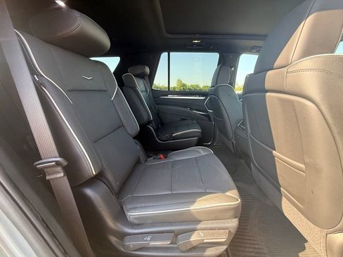Certified 2026 Cadillac Escalade Luxury w/ Touring Package AWD/4WD image 34