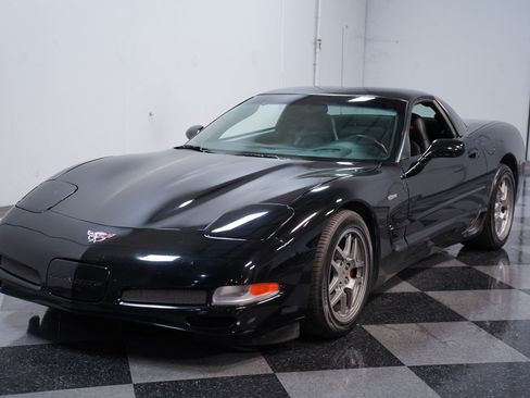 Used 2003 Chevrolet Corvette Z06 w/ Memory Package, 3 Drivers RWD image 16