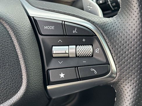 Used 2026 Genesis G70 2.5T RWD image 21