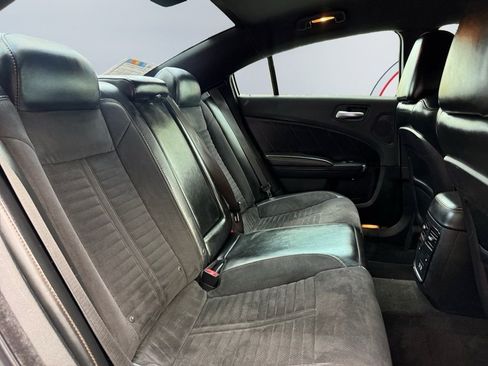 Used 2017 Dodge Charger R/T image 23