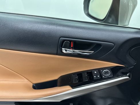 Used 2016 Lexus IS 200t 200t image 11