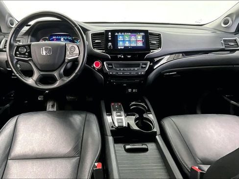 Used 2021 Honda Pilot Touring image 15