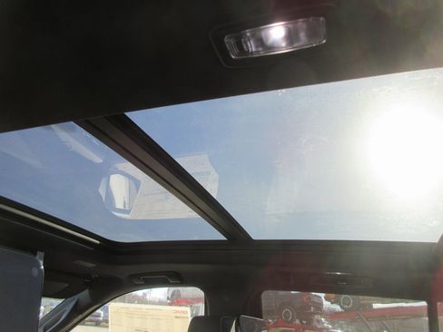 New 2026 GMC Yukon Elevation image 15